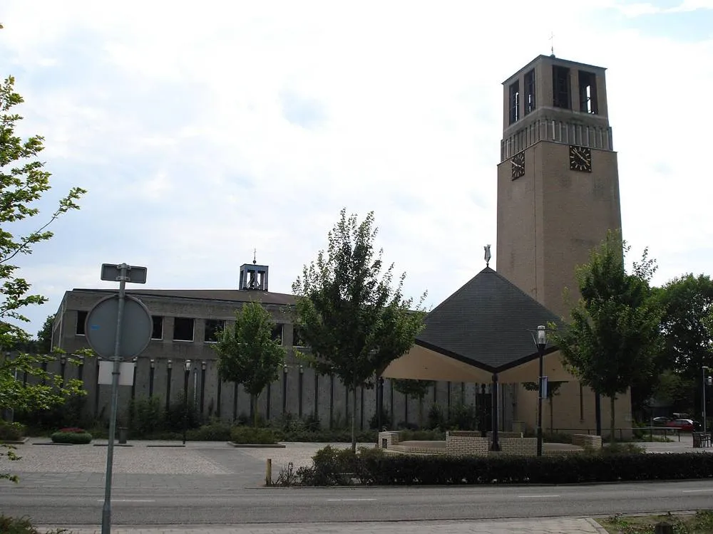 Odiliapeel: Odiliapeel, kerk